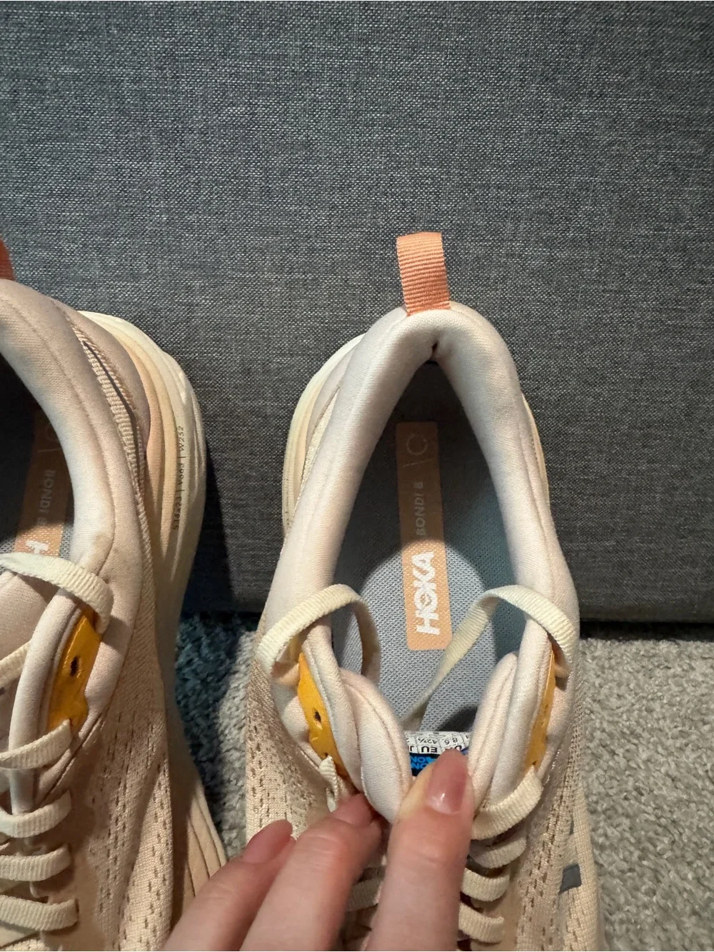 HOKA Bondi 8 Women’s Size 10B Running Shoes Cream Vanilla